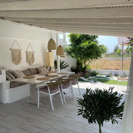 Hawaii House Case de vacanță Sozopoli